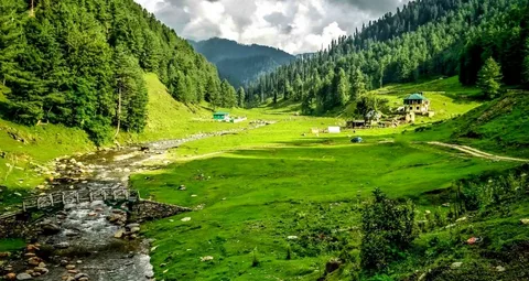 A visit to Doodhpathri.